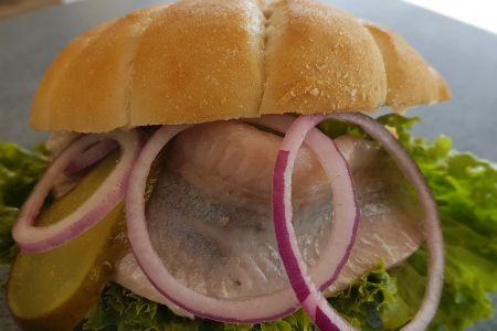 Rauchmatjesbrötchen.jpg